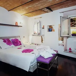  Apartment Domus Paradiso In Piazza Navona